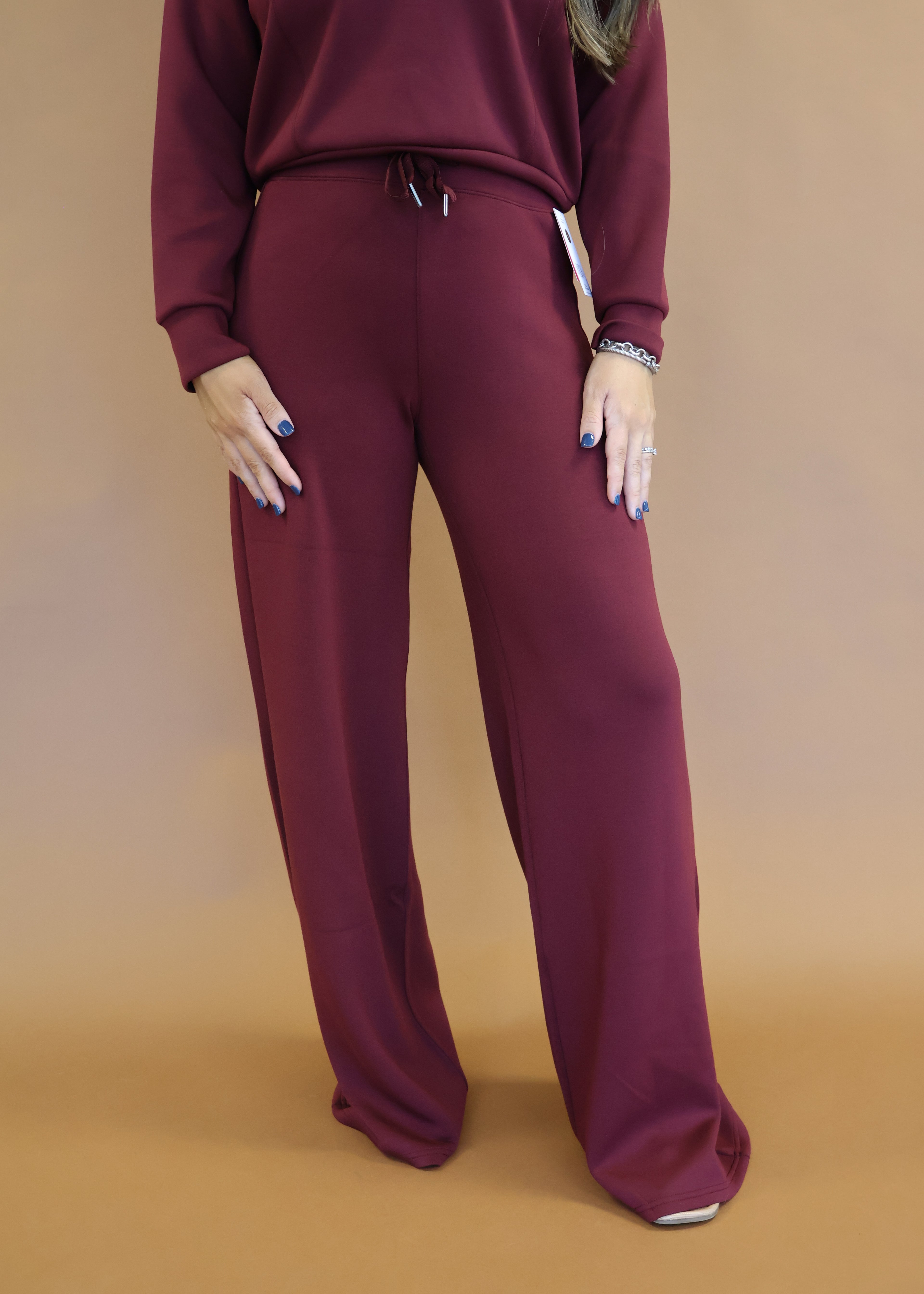 AirEssentials Wide Leg Pant