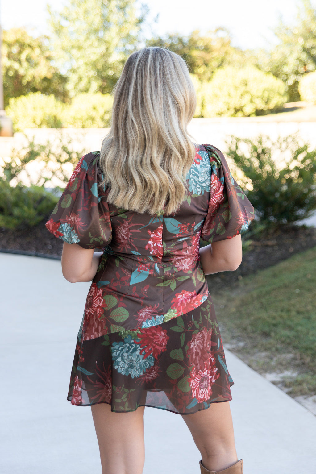 Lois Floral Keyhole Collar Dress