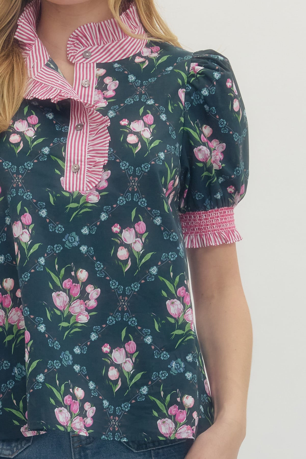 Kinsley Floral Contrast Trim Top