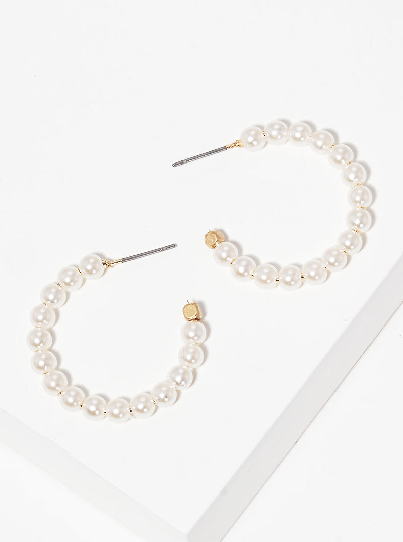 Naomi Pearl Hoop Earrings