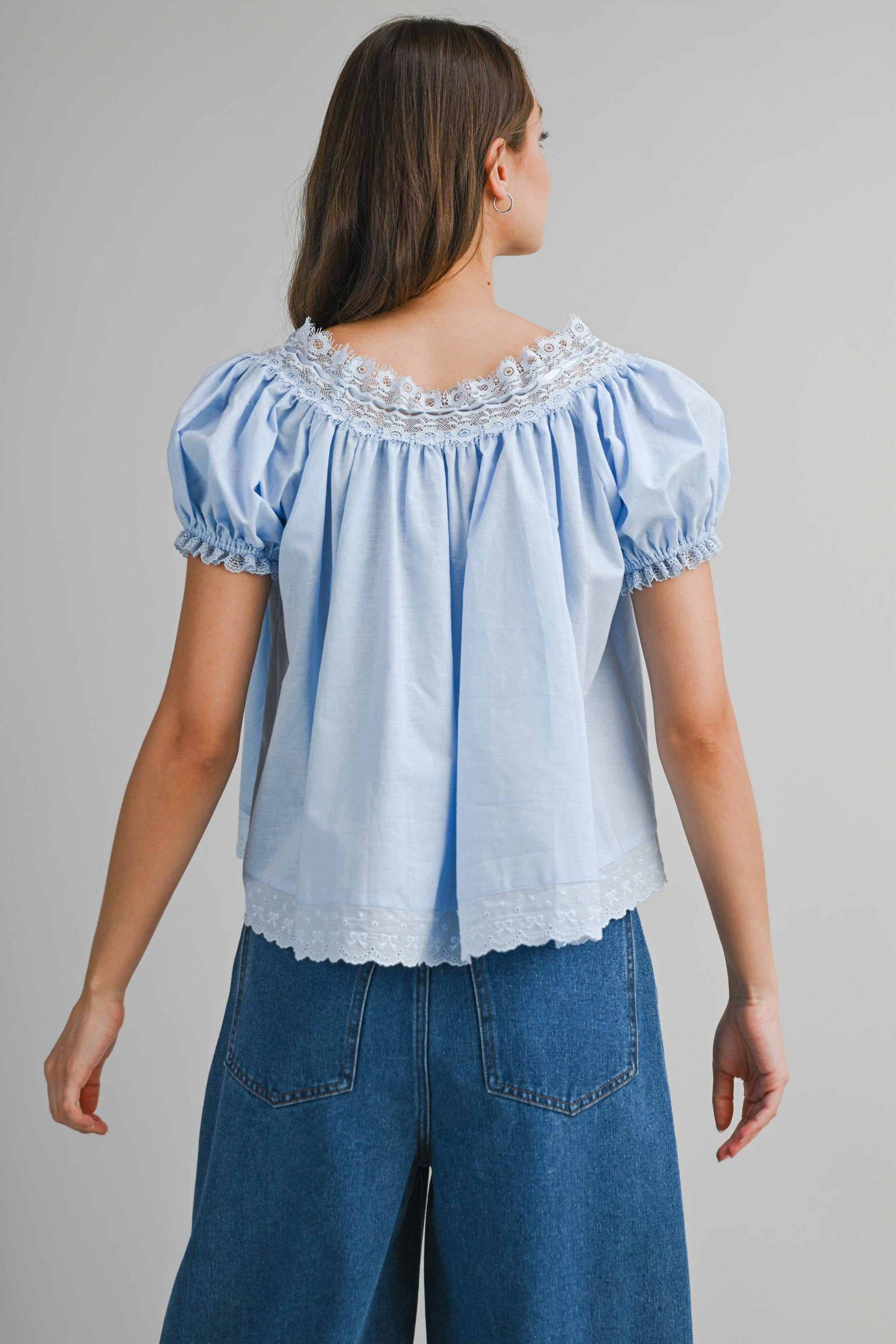 France’s Lace Blouse