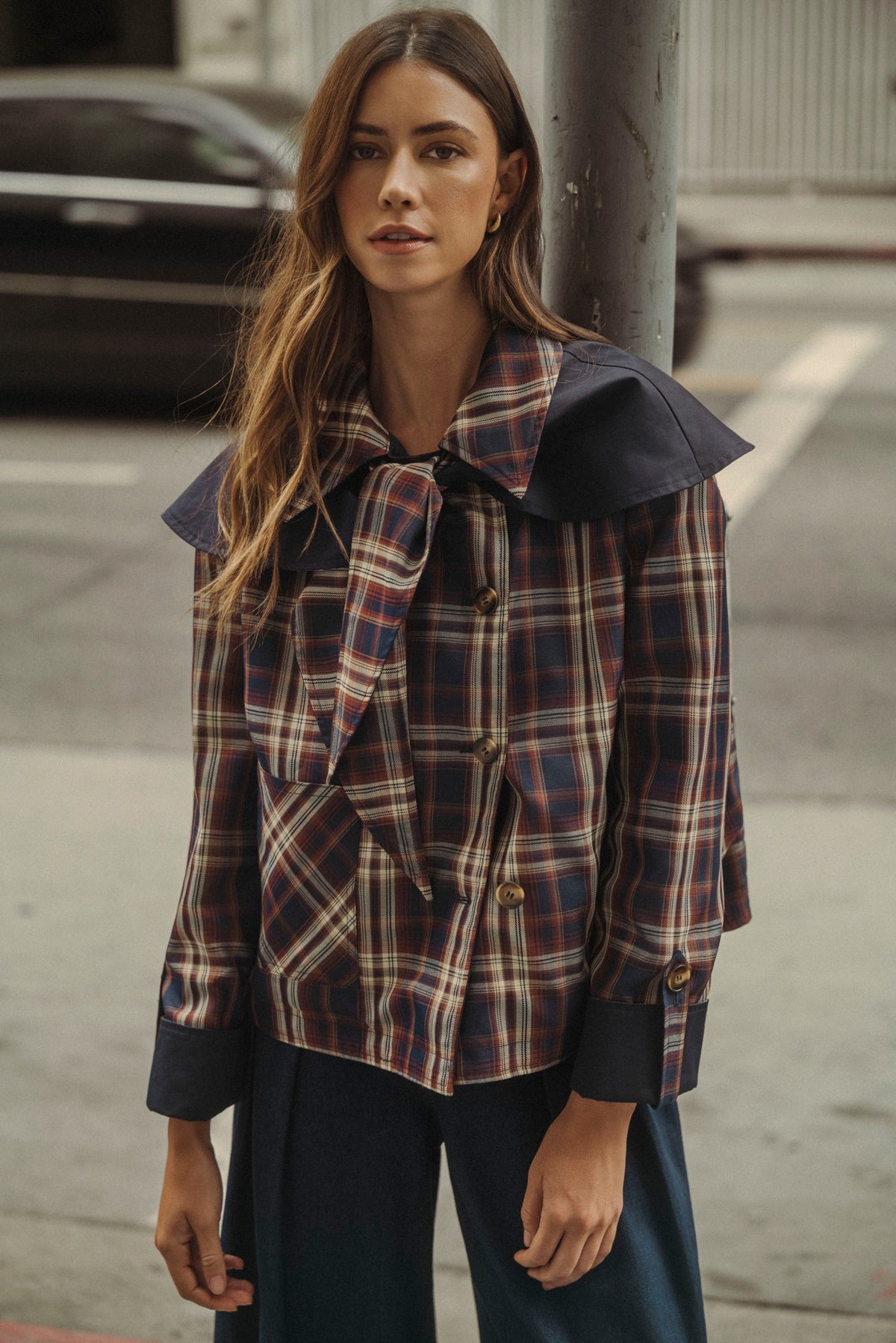 Nixie Reversible Detachable Cape Jacket