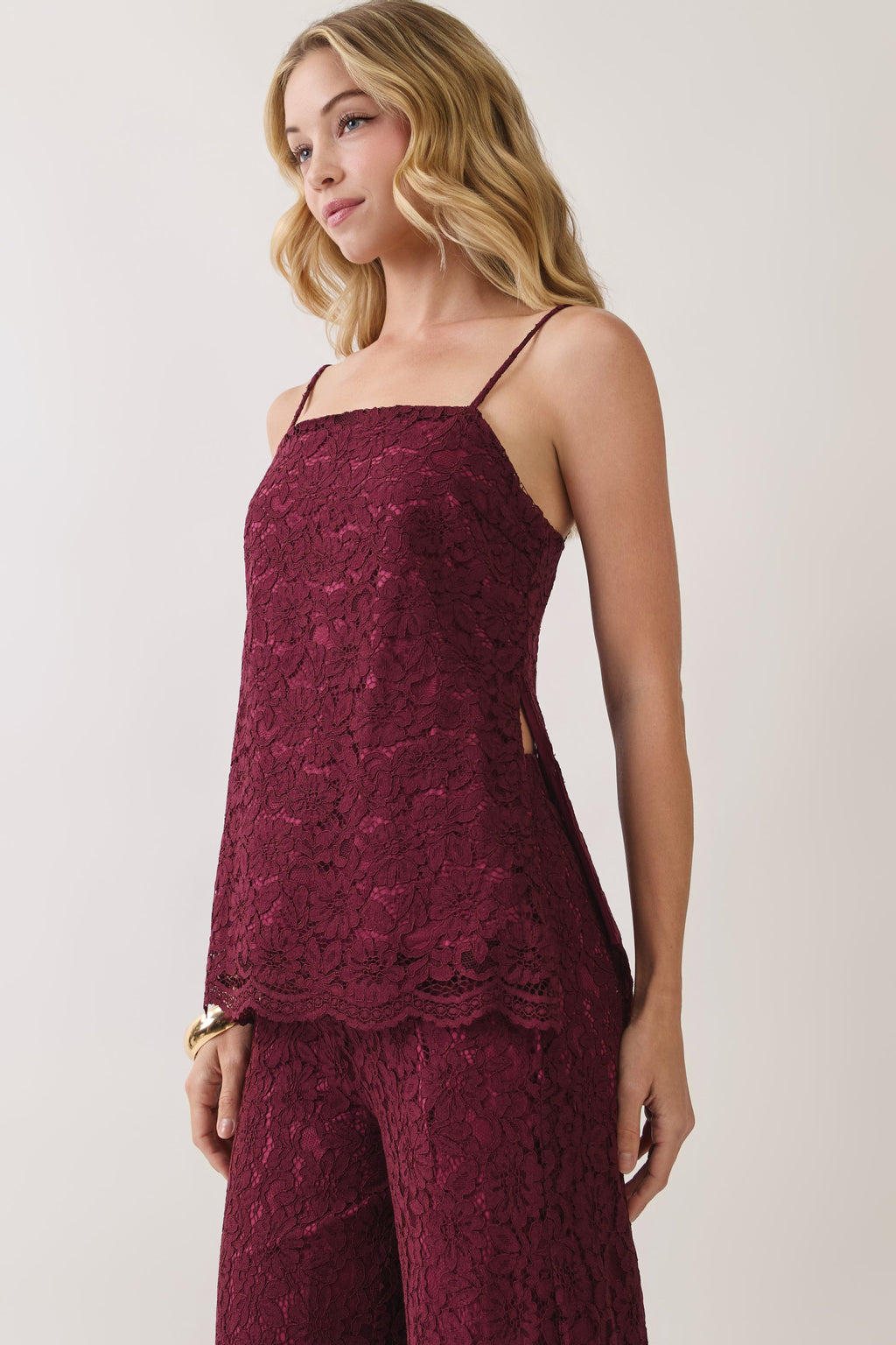 Della Lace Sleeveless Top