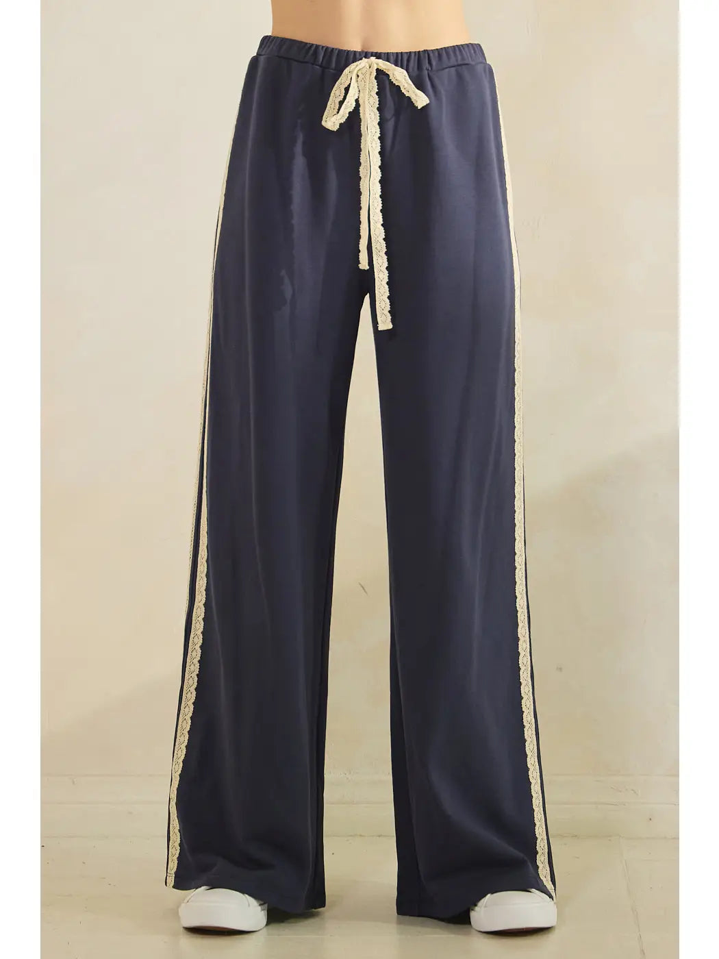 Lacy Elastic Sweatpants