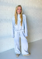 Reverse Stitched Details Pullover