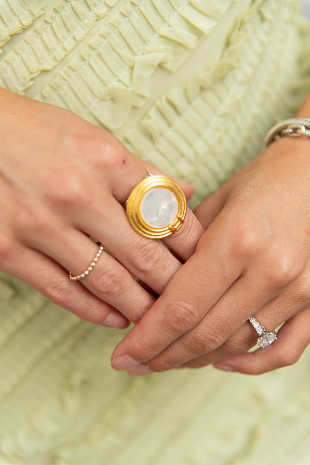 Roma Ring - Mother of Pearl