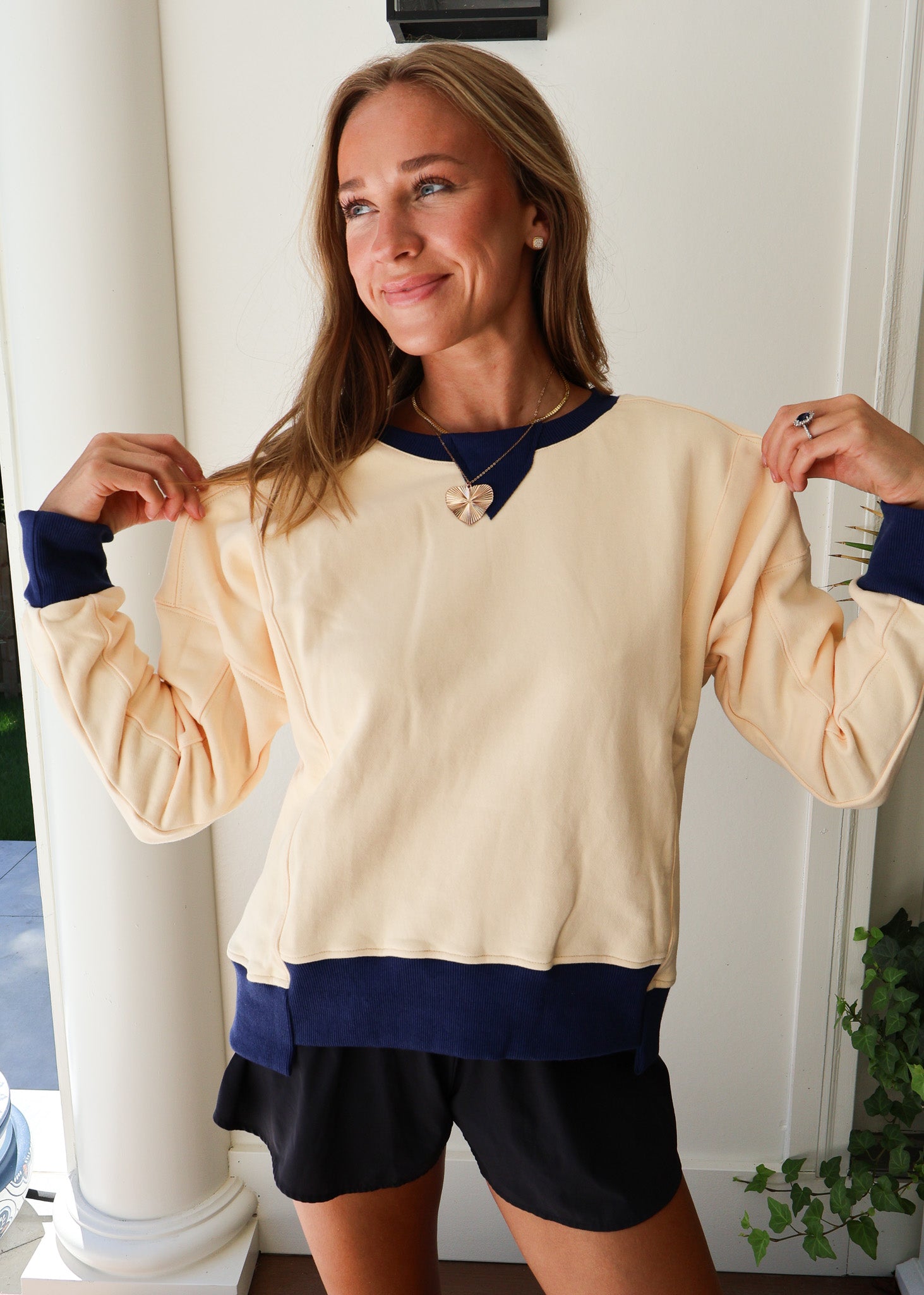 Katie Contrast Pullover