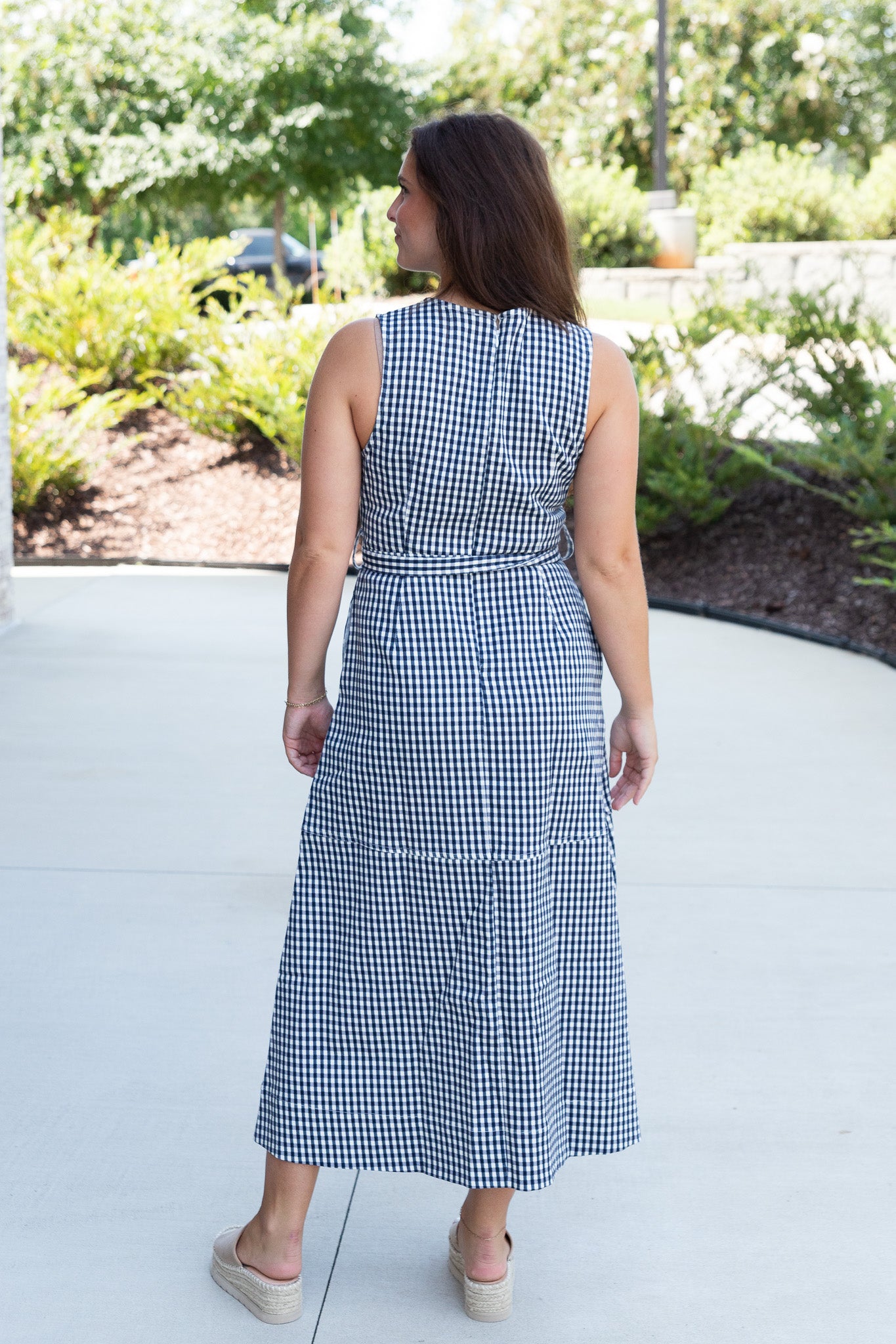 Sandy Sleeveless Gingham Midi Dress