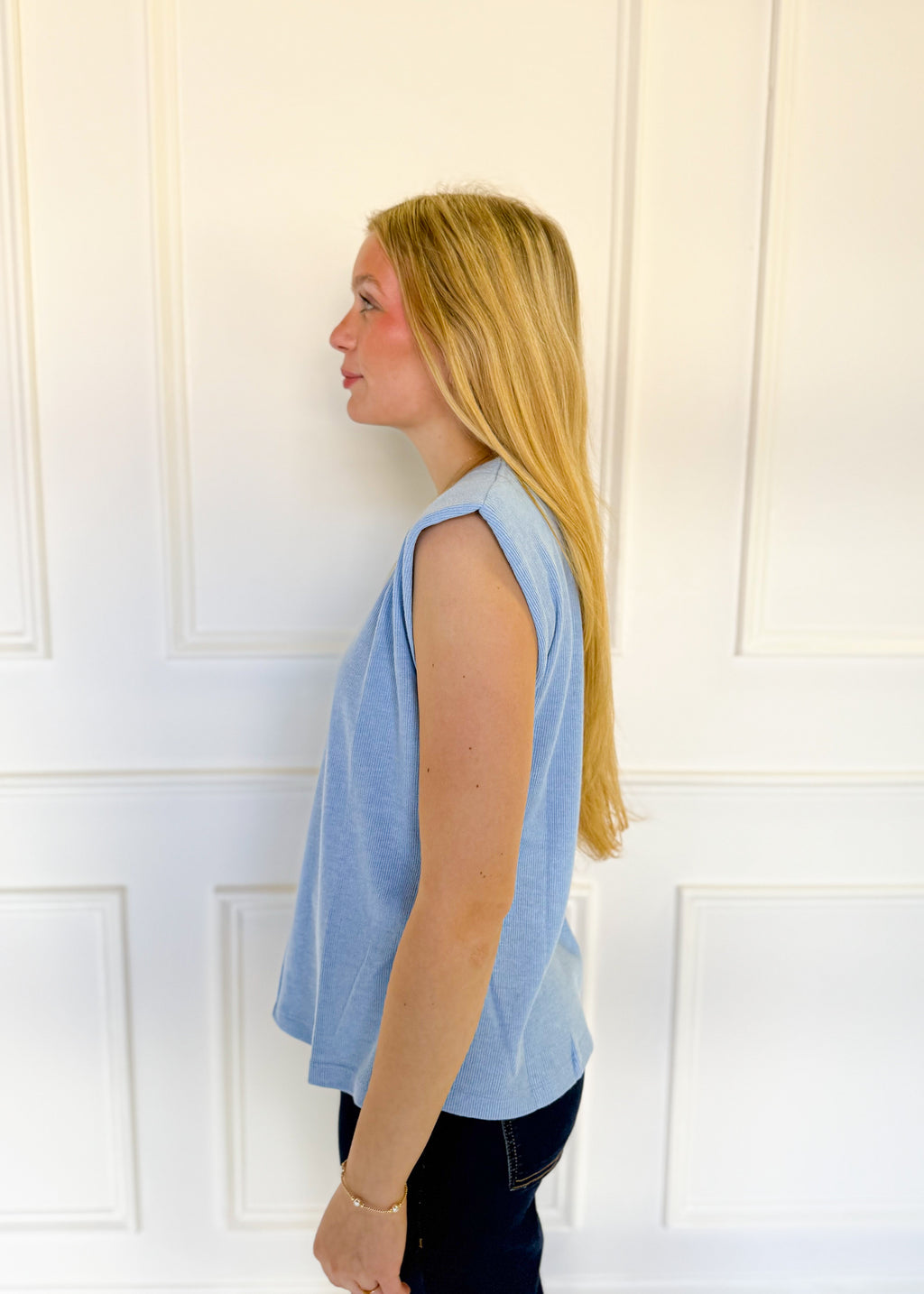 Callie Center Seam Sleeveless Top