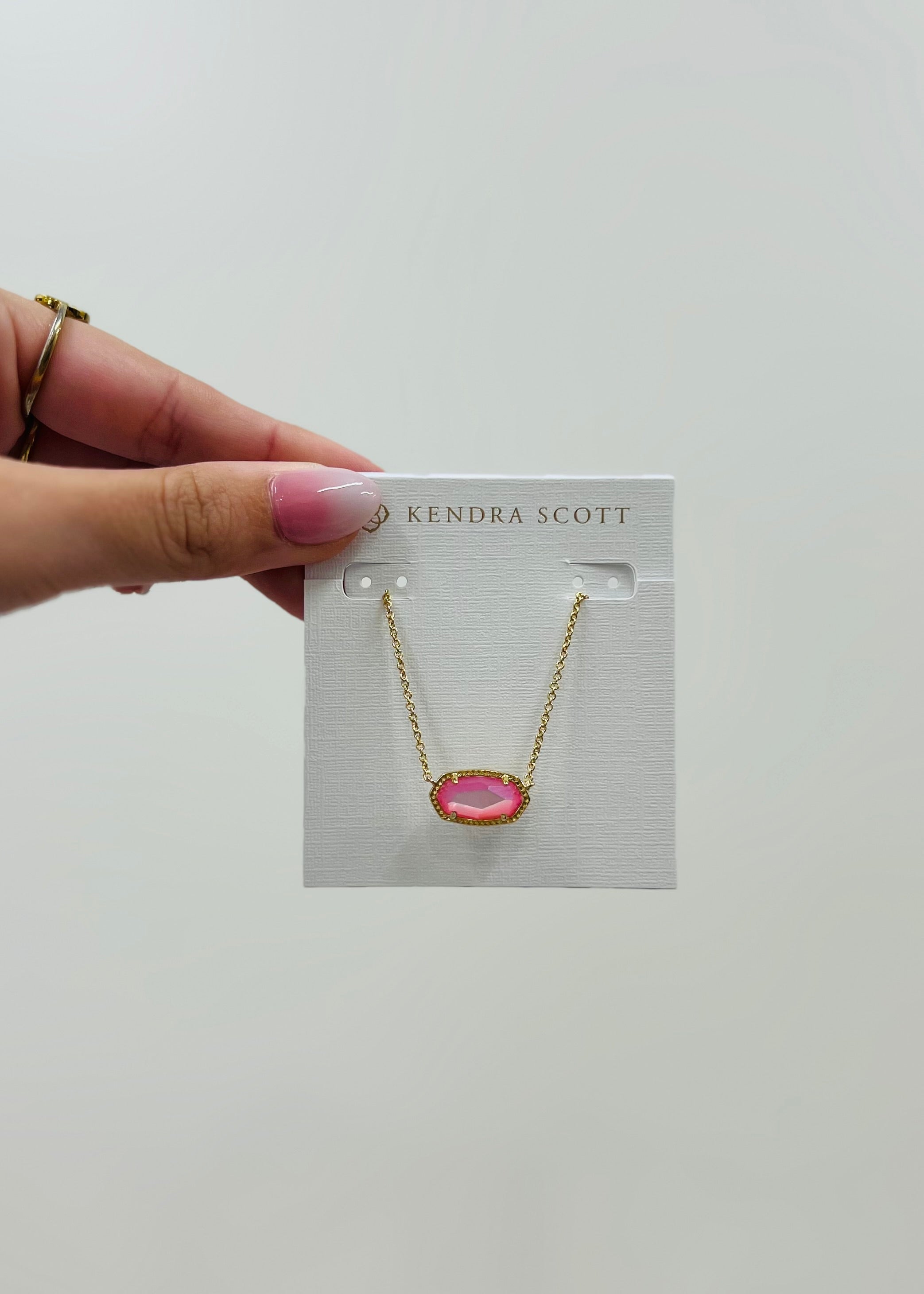 Elisa Pendant Necklace