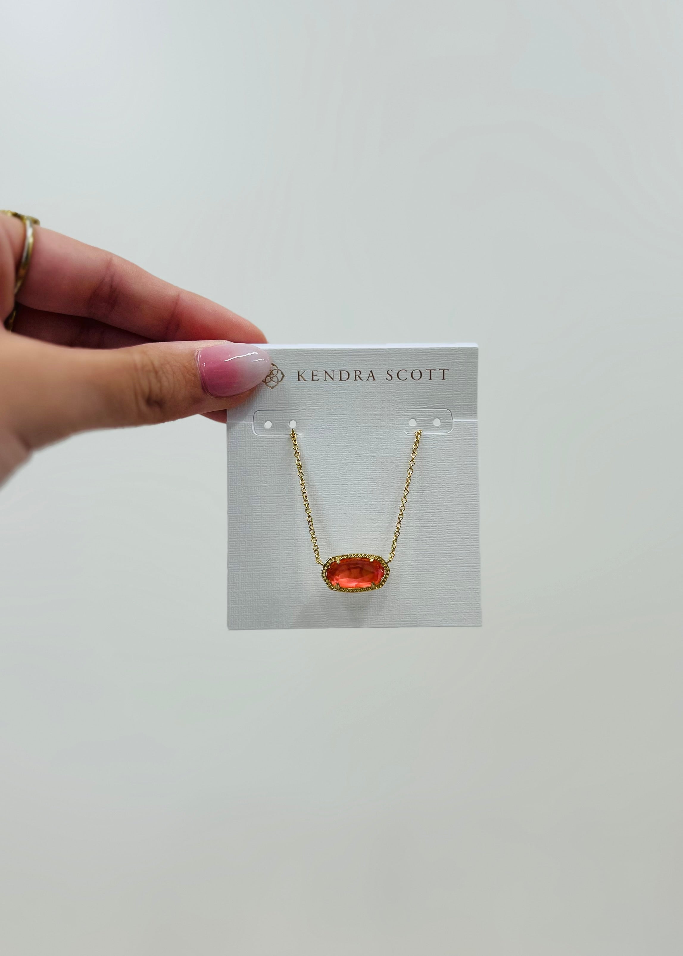 Elisa Pendant Necklace