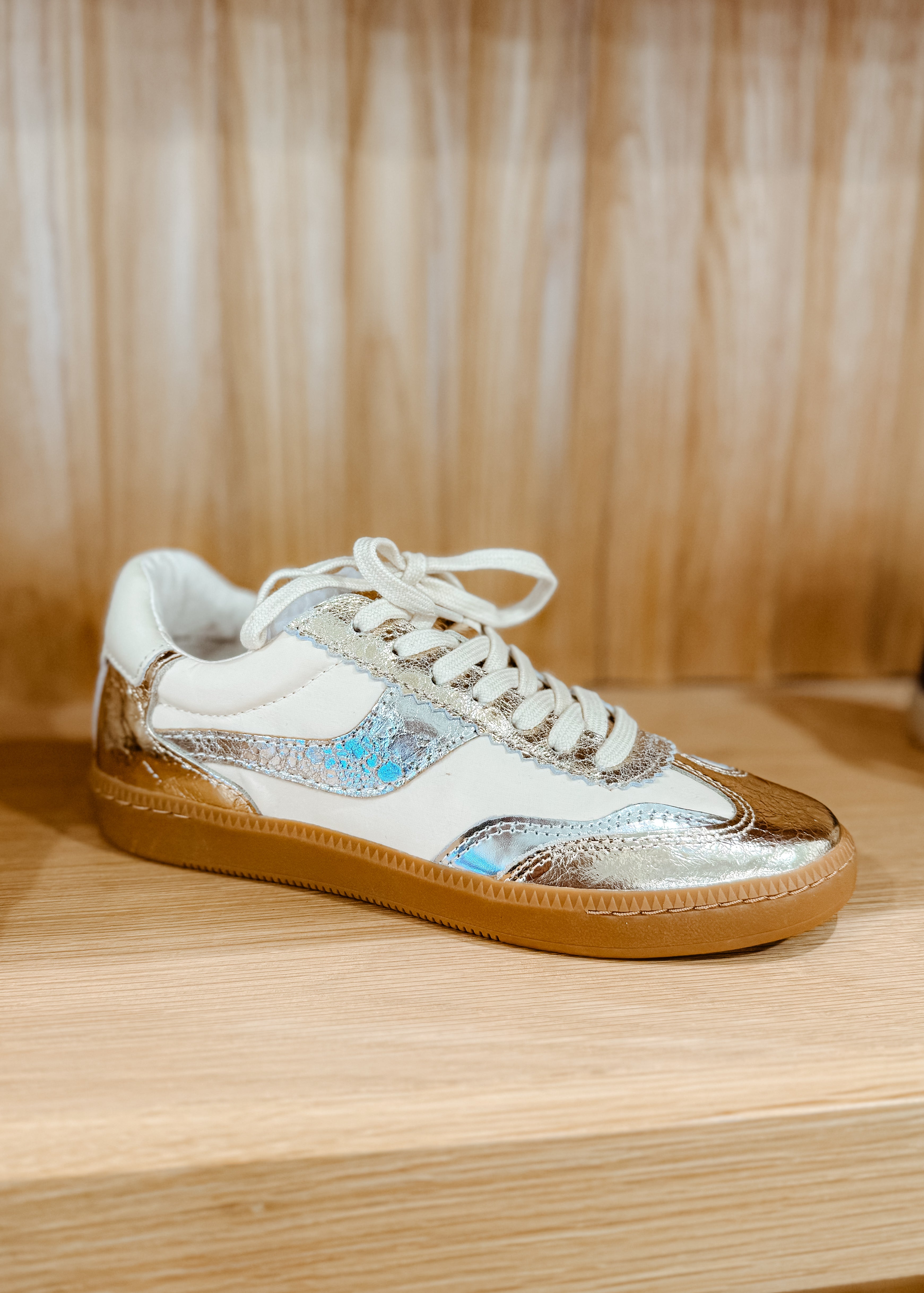 Notice Sneakers Silver Gold