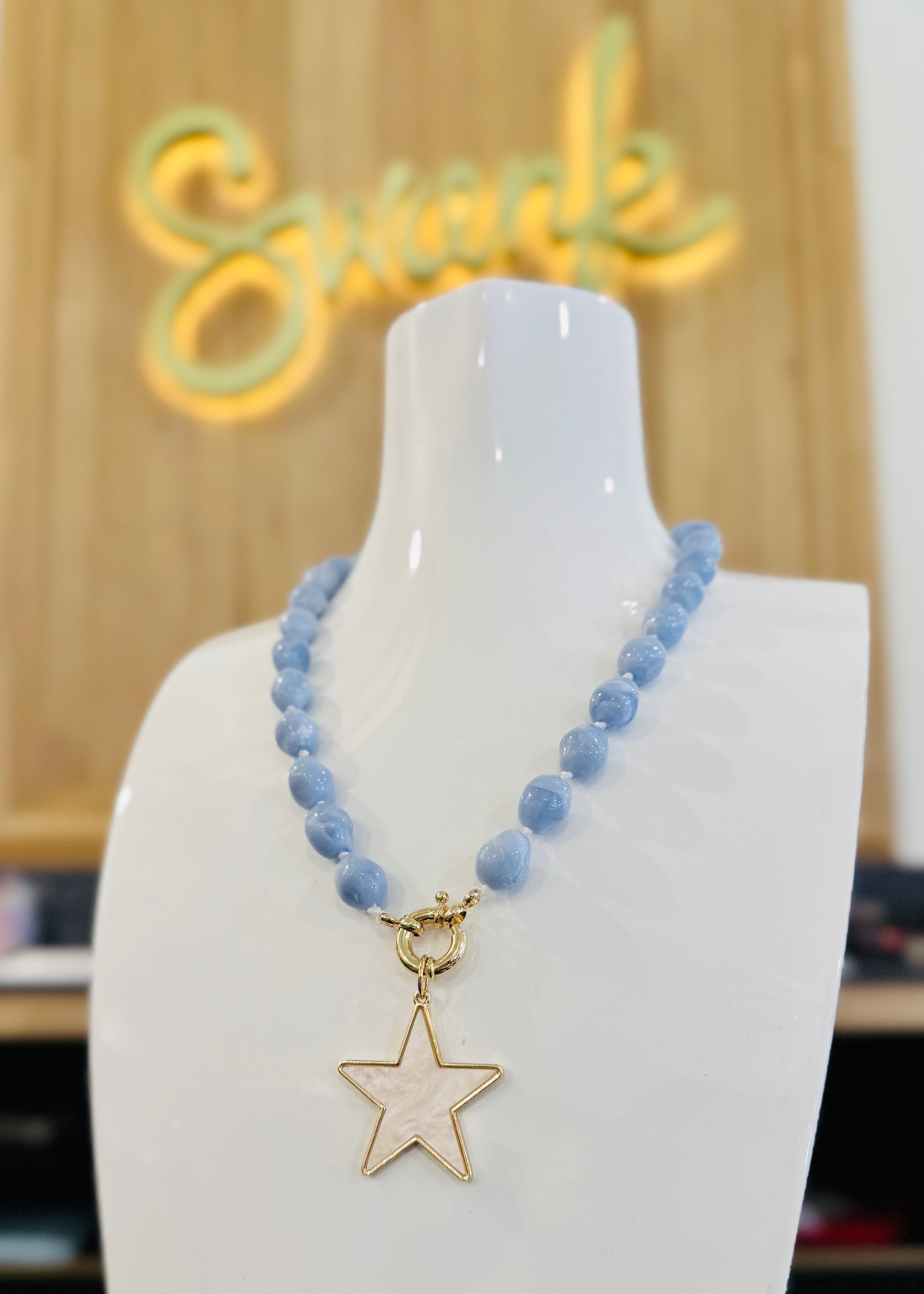 Star Pendant Oval Stone Bead Necklace
