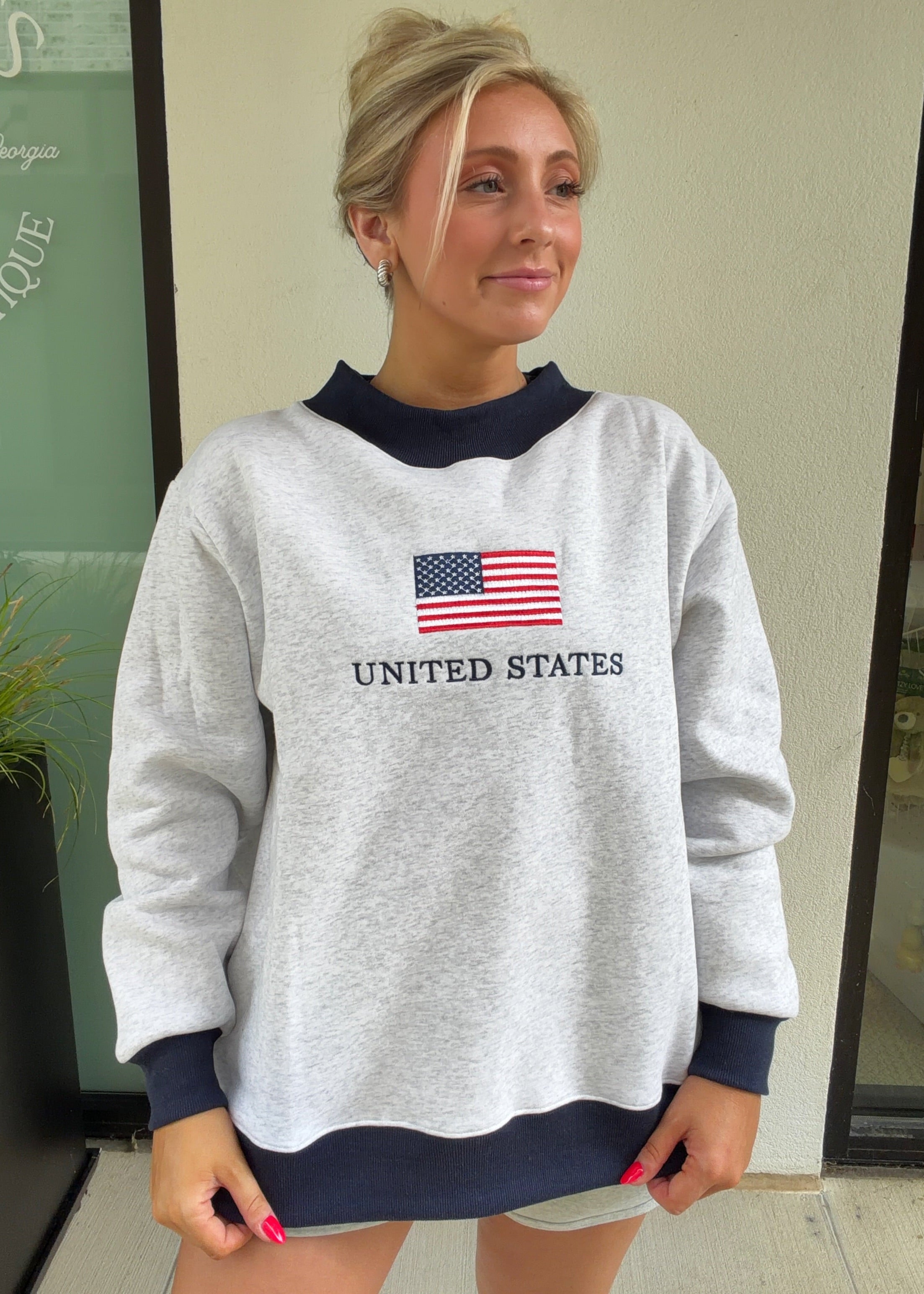 US Flag Embroider Mockneck Sweatshirt