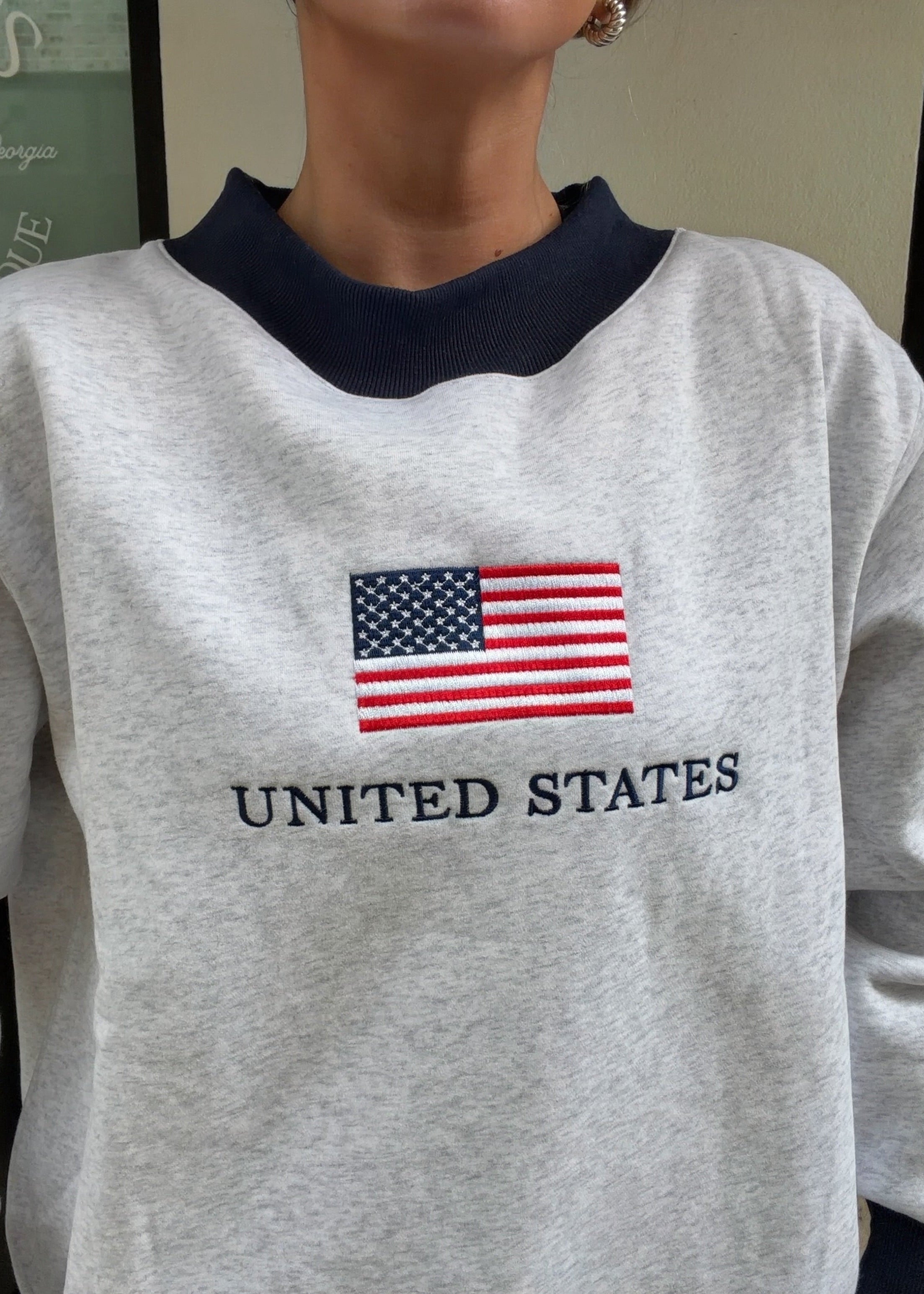 US Flag Embroider Mockneck Sweatshirt