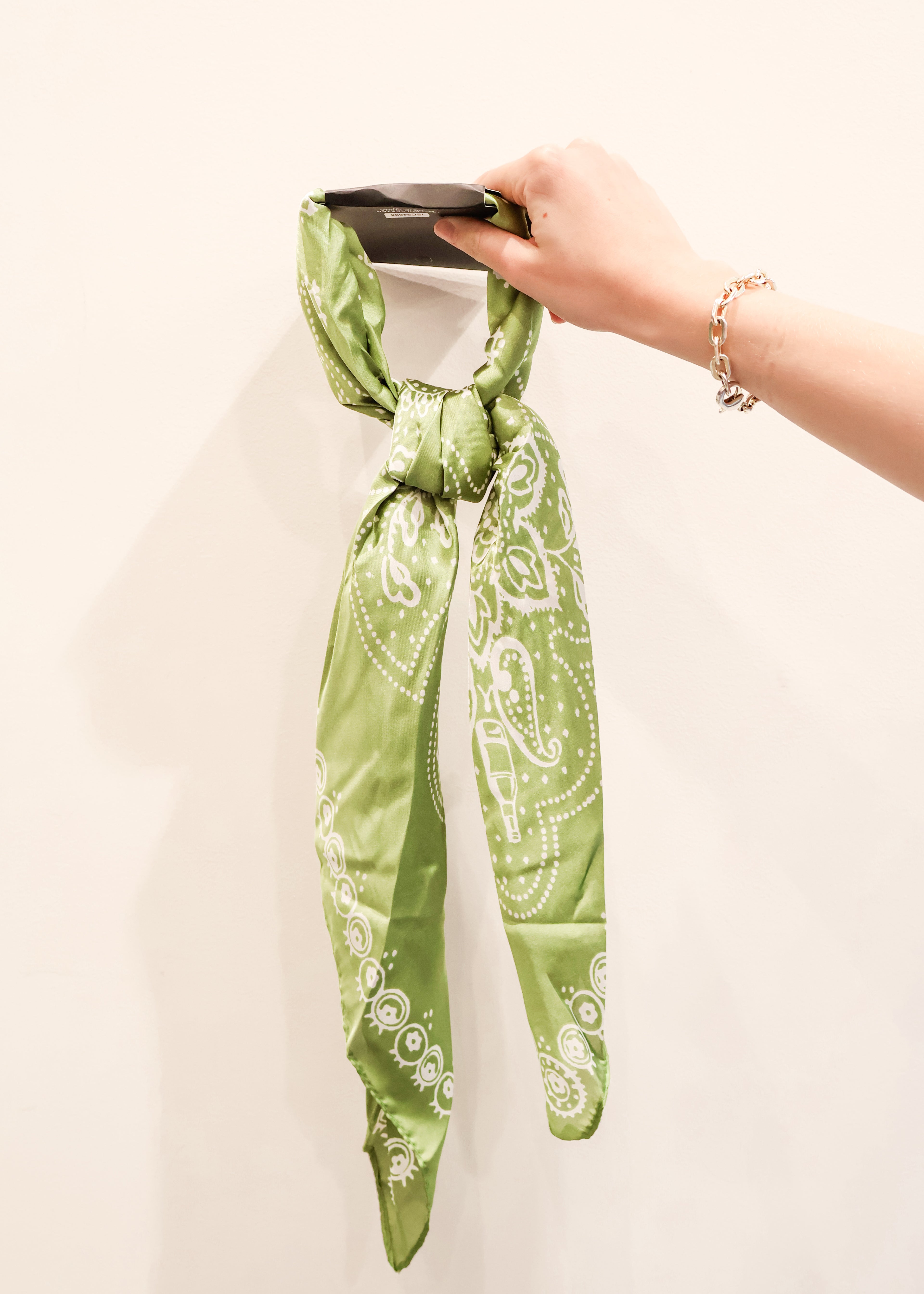 Arabesque Floral Print Bandana