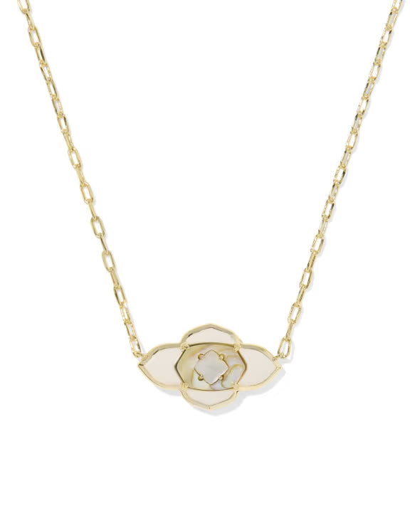 Abbie Medallion Short Pendant Necklace