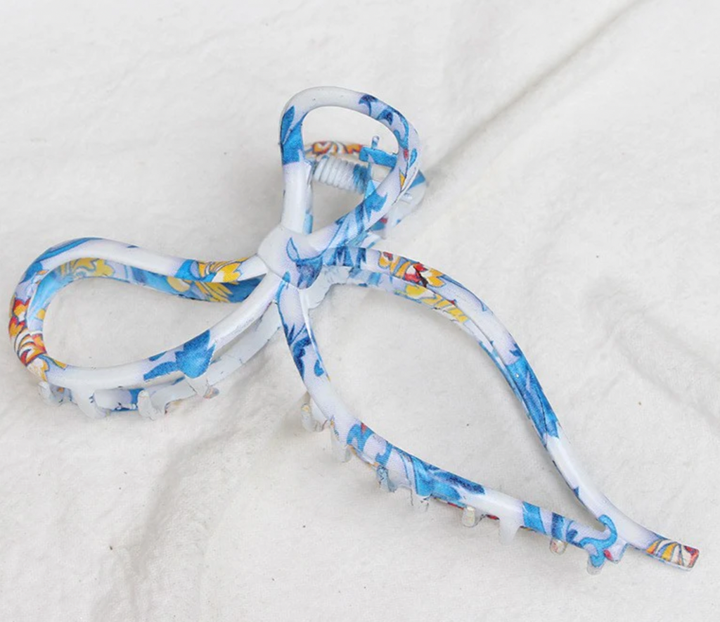 Vintage Toile Pattern Porcelain Hair Claw Clips