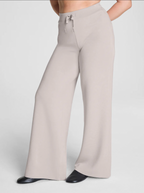 AirEssentials Wide Leg Pant
