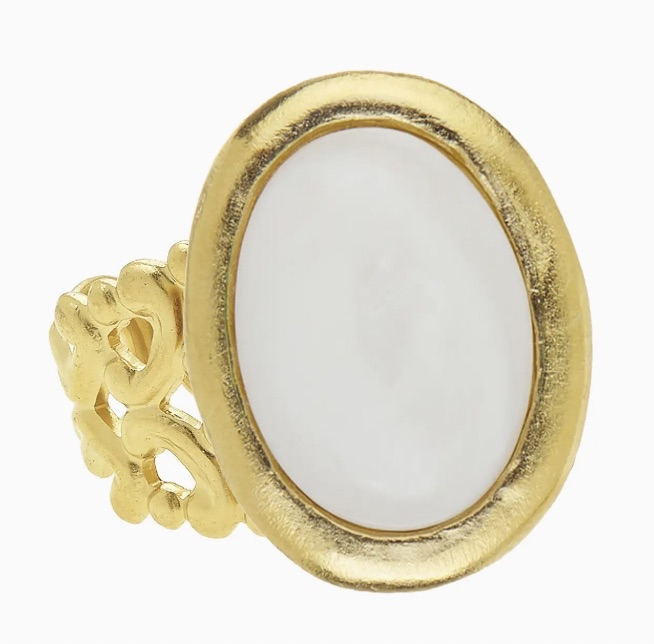 Cabochon Ring