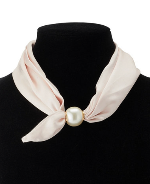 Solid Pearl Magnet Floral Scarf Necklace