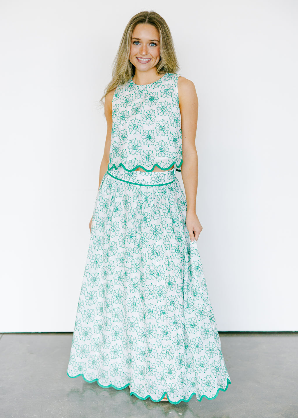 Marigold Meadow Scallop Set