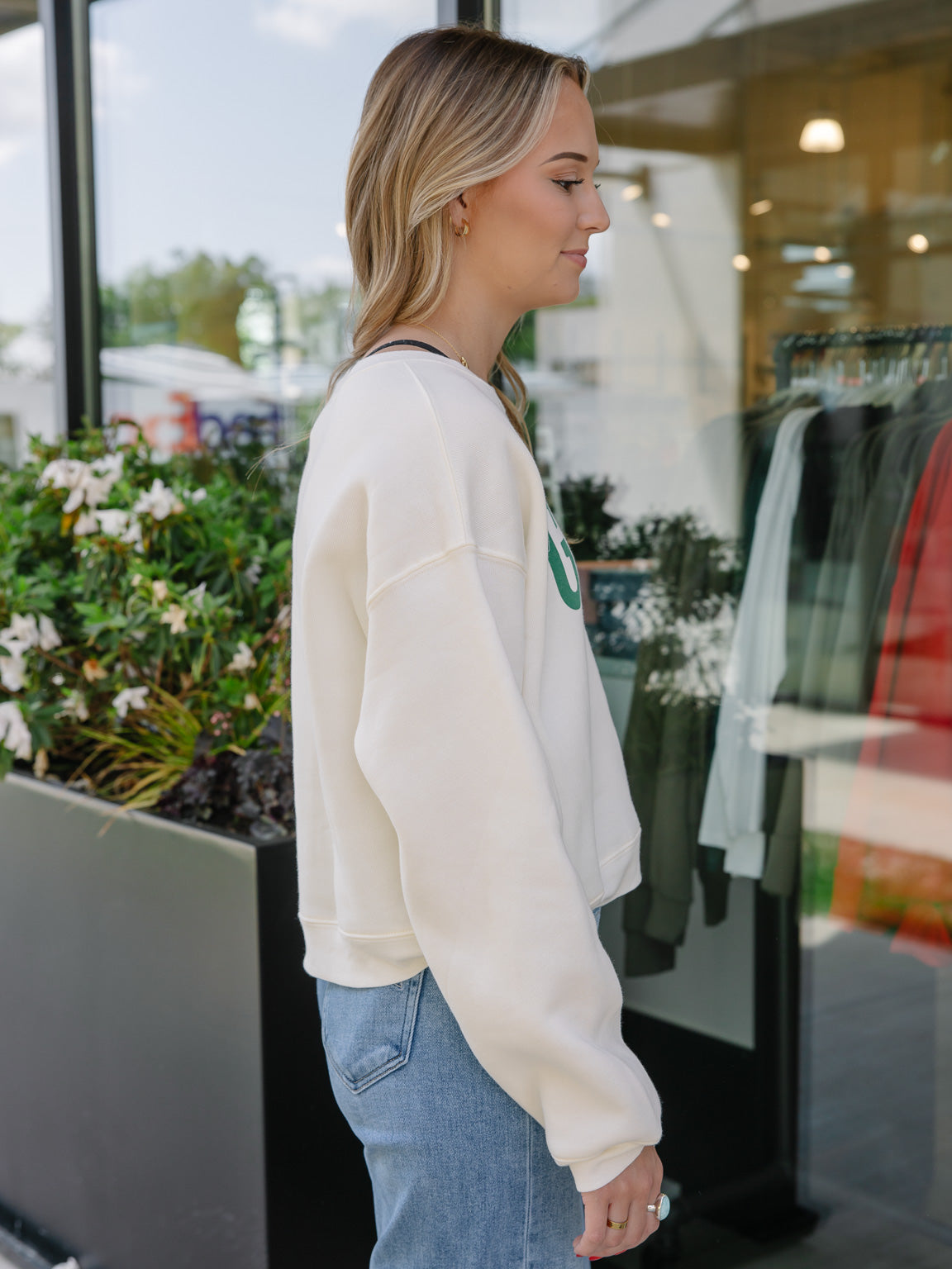 Golf Cropped Graphic Pullover