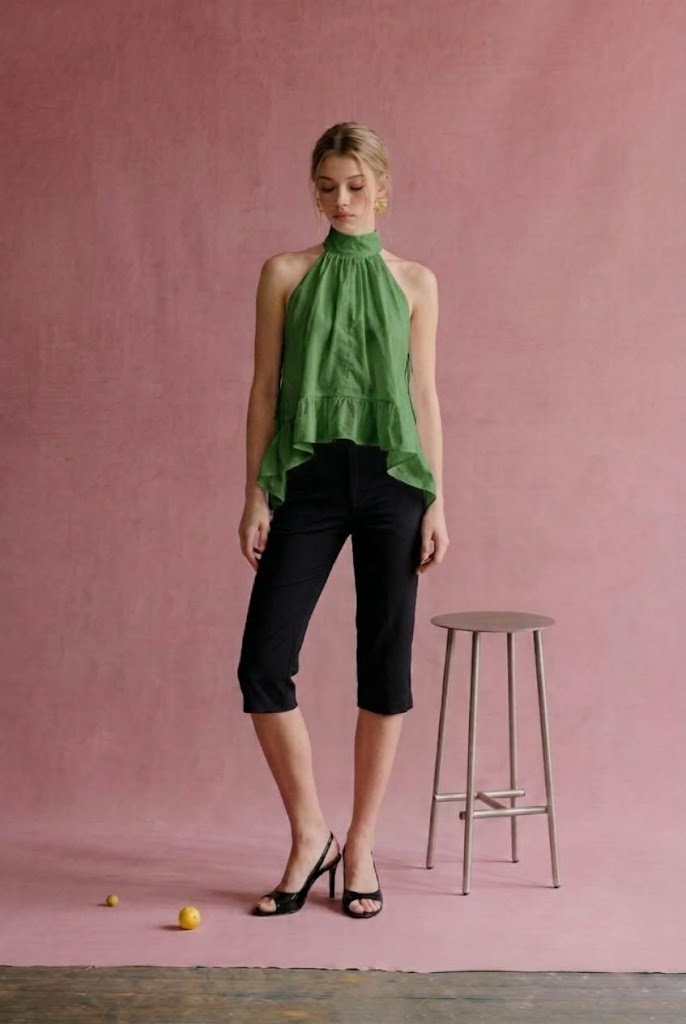 Savannah Halter Swing Top