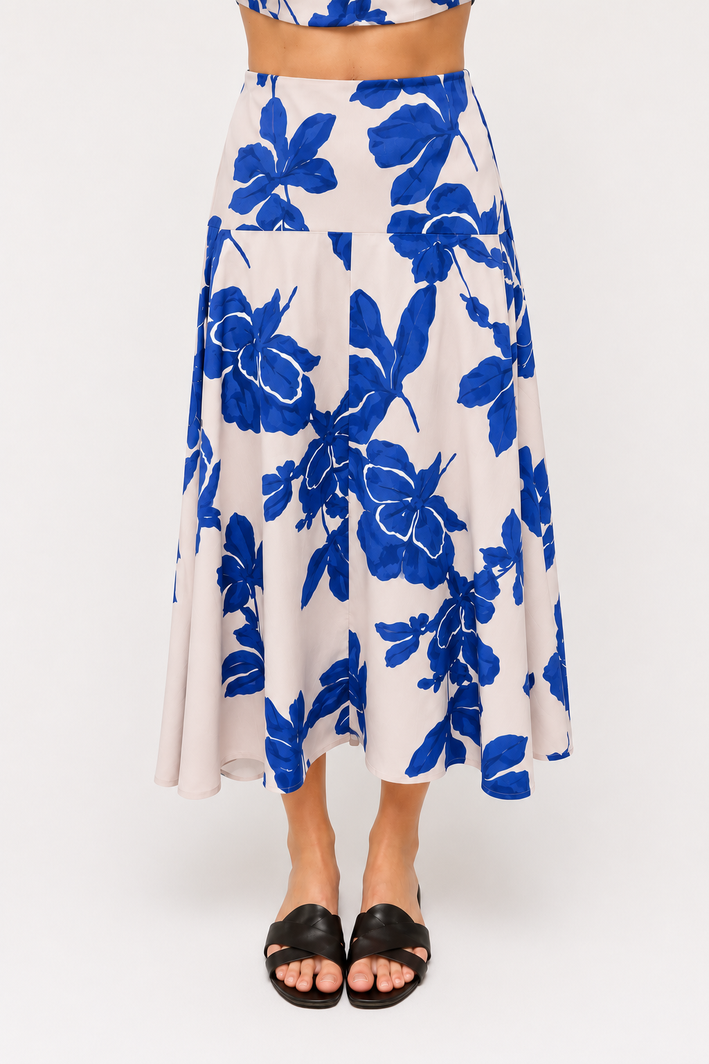 Ladie Floral Detail Skirt