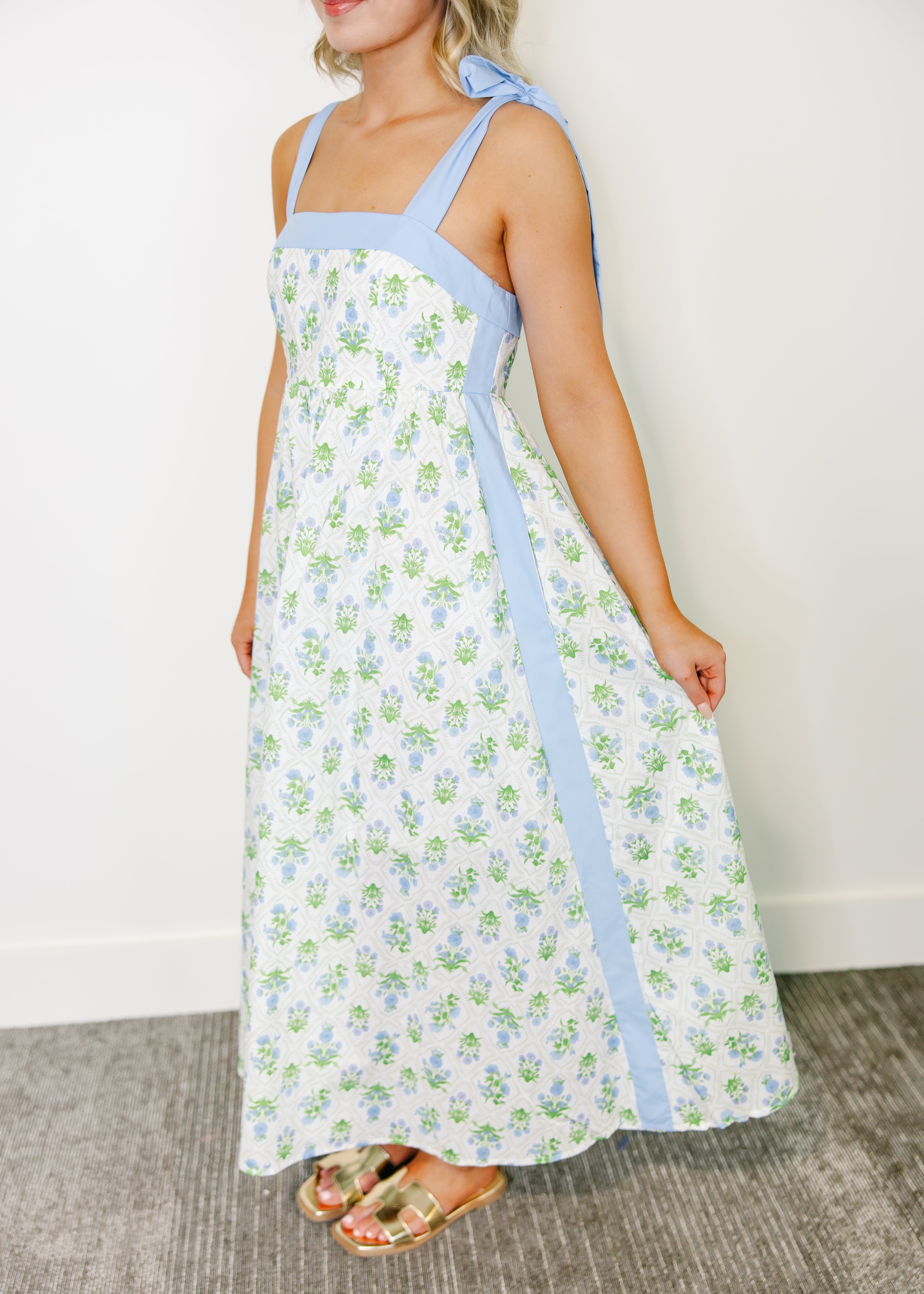 Delphine Meadow Sleeveless Midi Dress