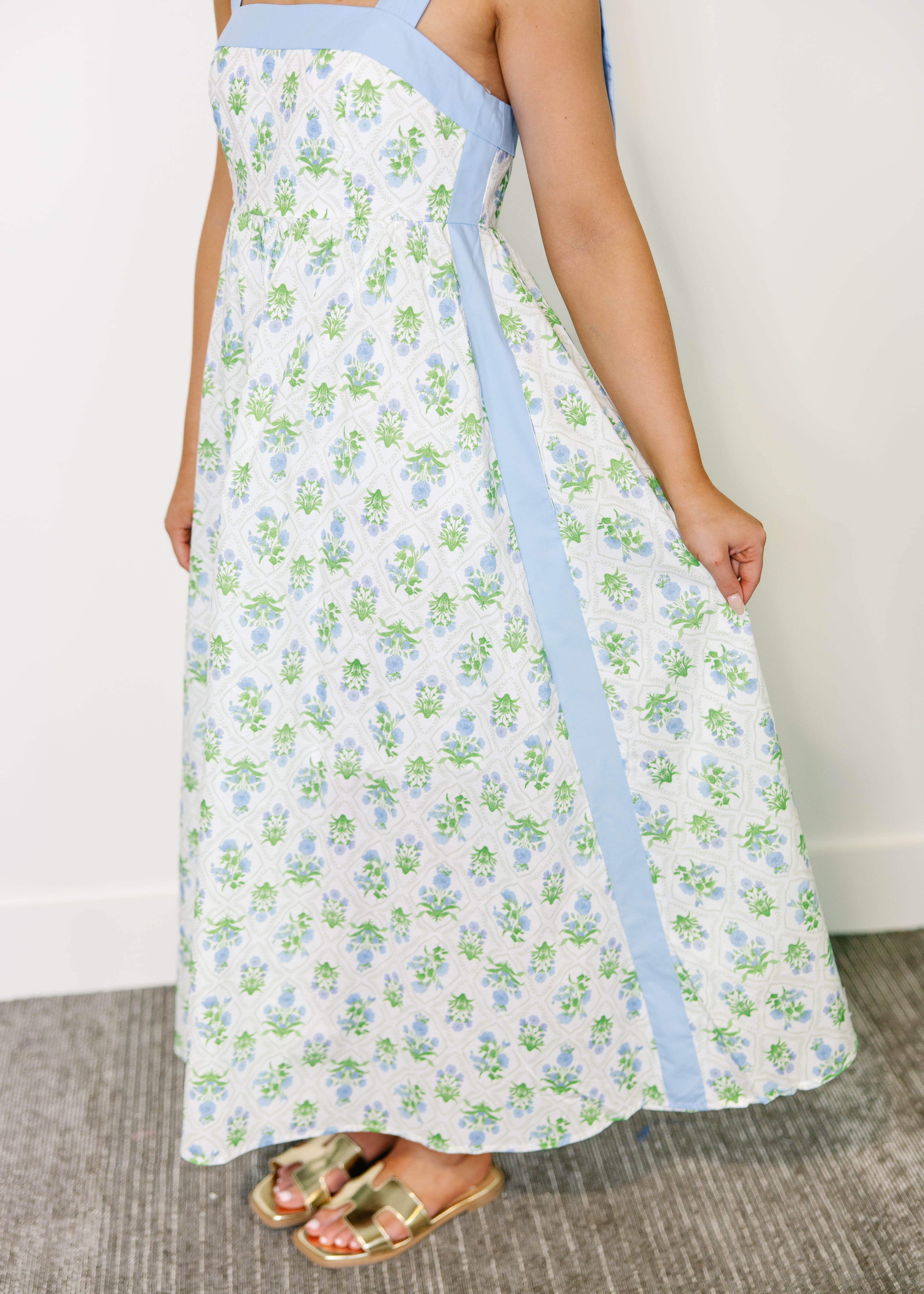 Delphine Meadow Sleeveless Midi Dress