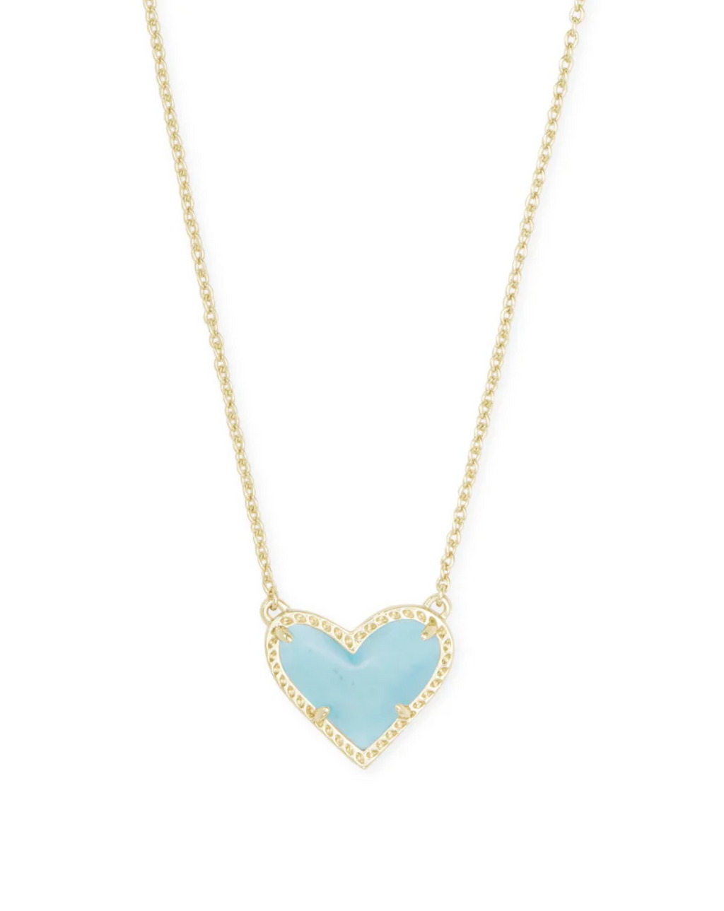 Ari Heart Short Pendant Necklace