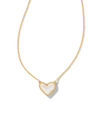 Ari Heart Short Pendant Necklace